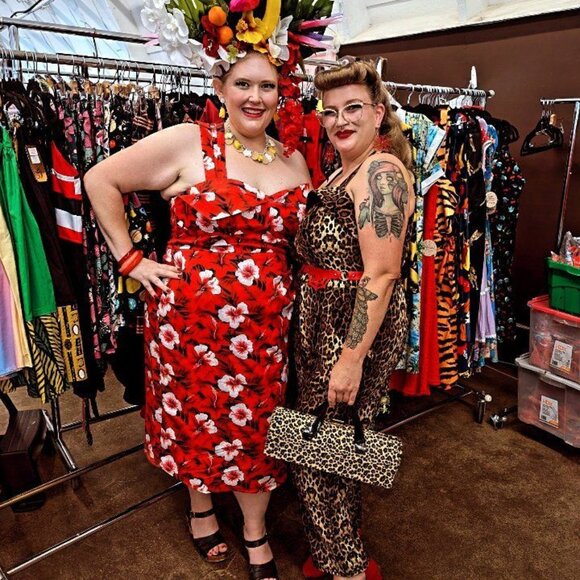 Boulevard Nights Tropica Wiggle Dress - Picture 2 of 3